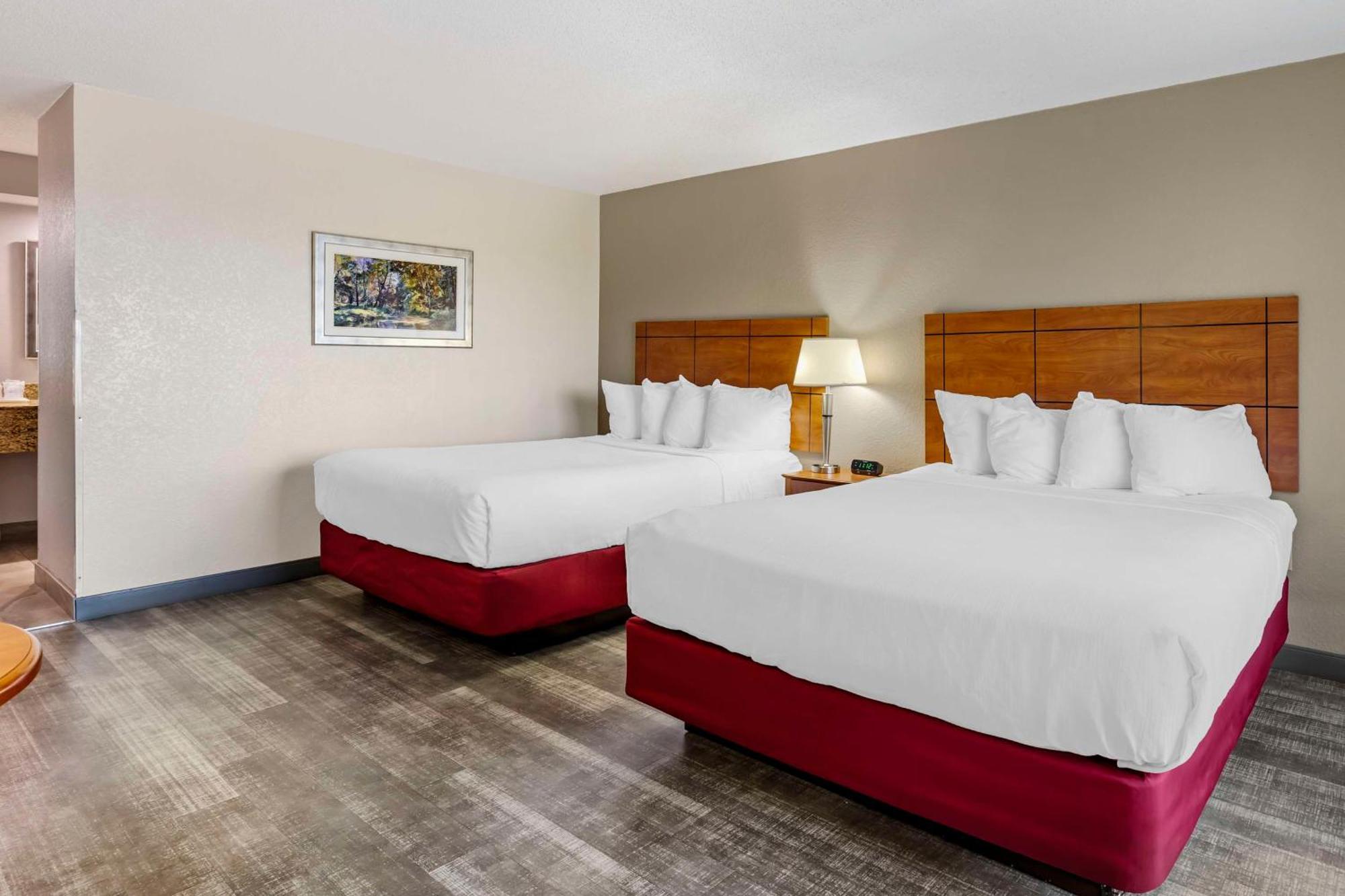 Best Western Thunderbird Motel Куквилл Экстерьер фото