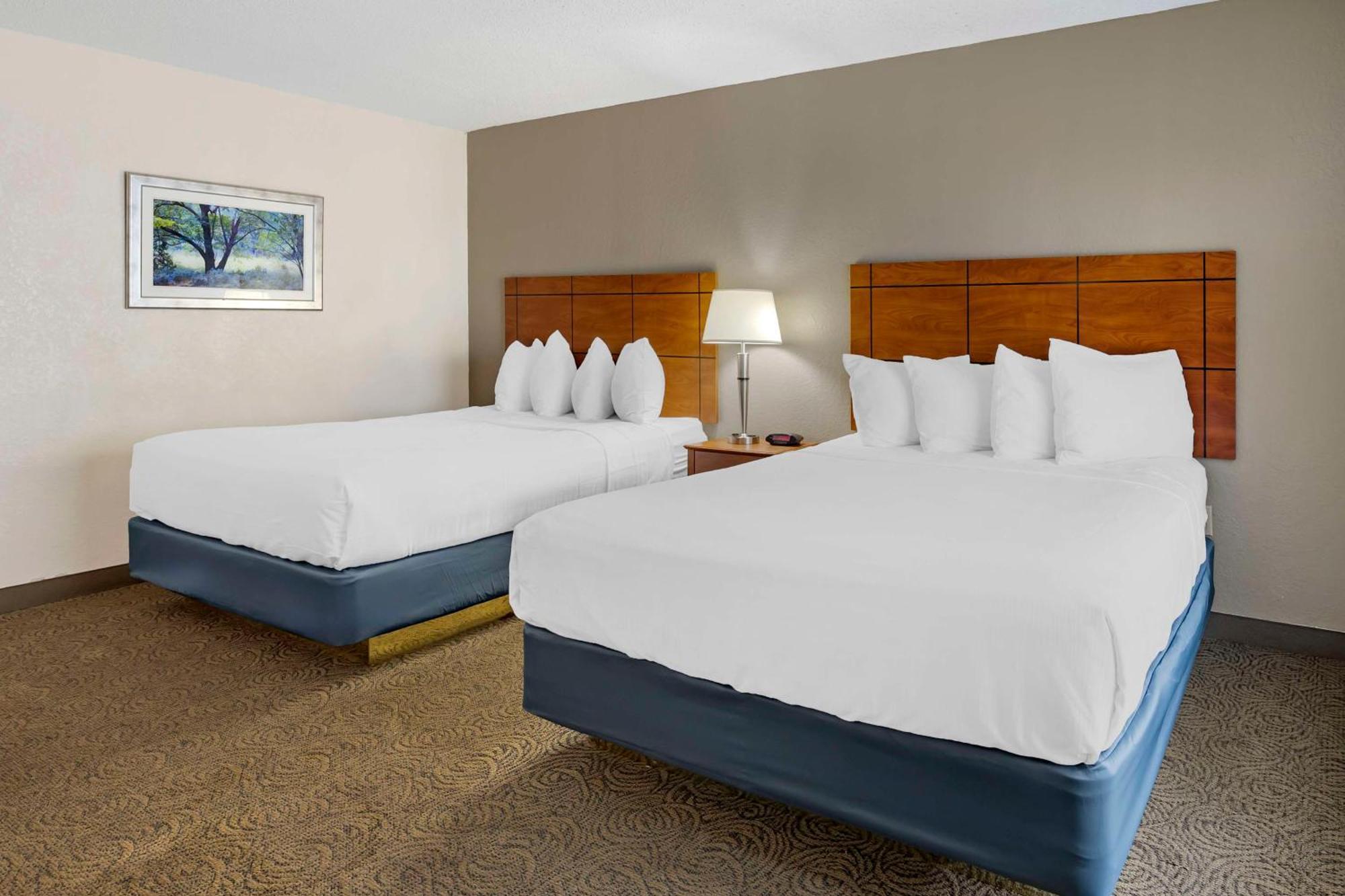 Best Western Thunderbird Motel Куквилл Экстерьер фото