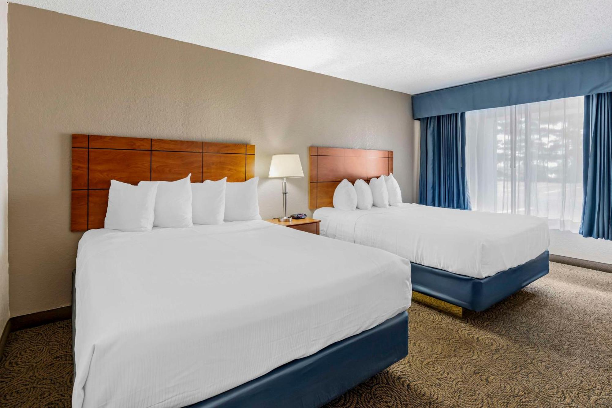 Best Western Thunderbird Motel Куквилл Экстерьер фото