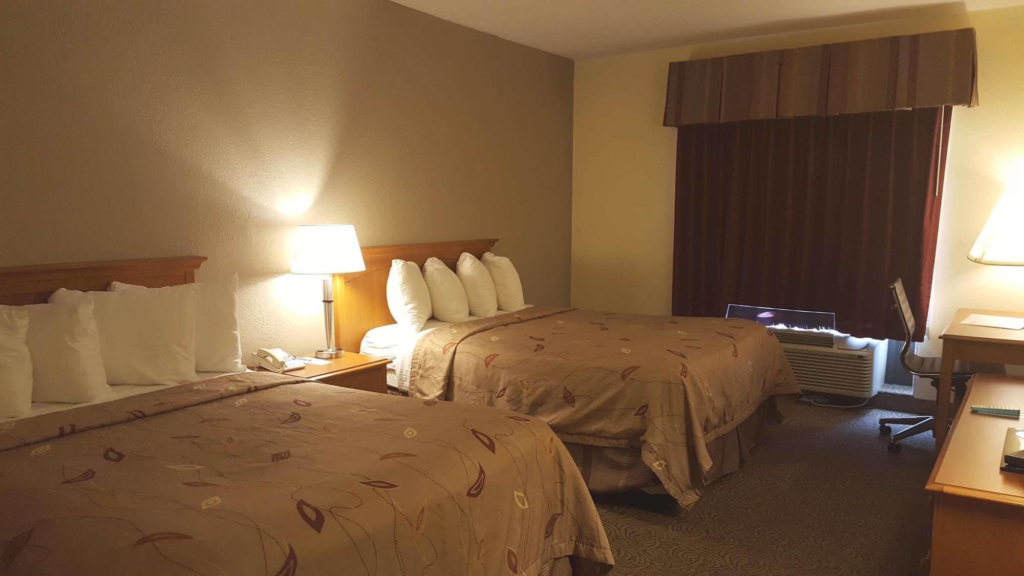 Best Western Thunderbird Motel Куквилл Экстерьер фото