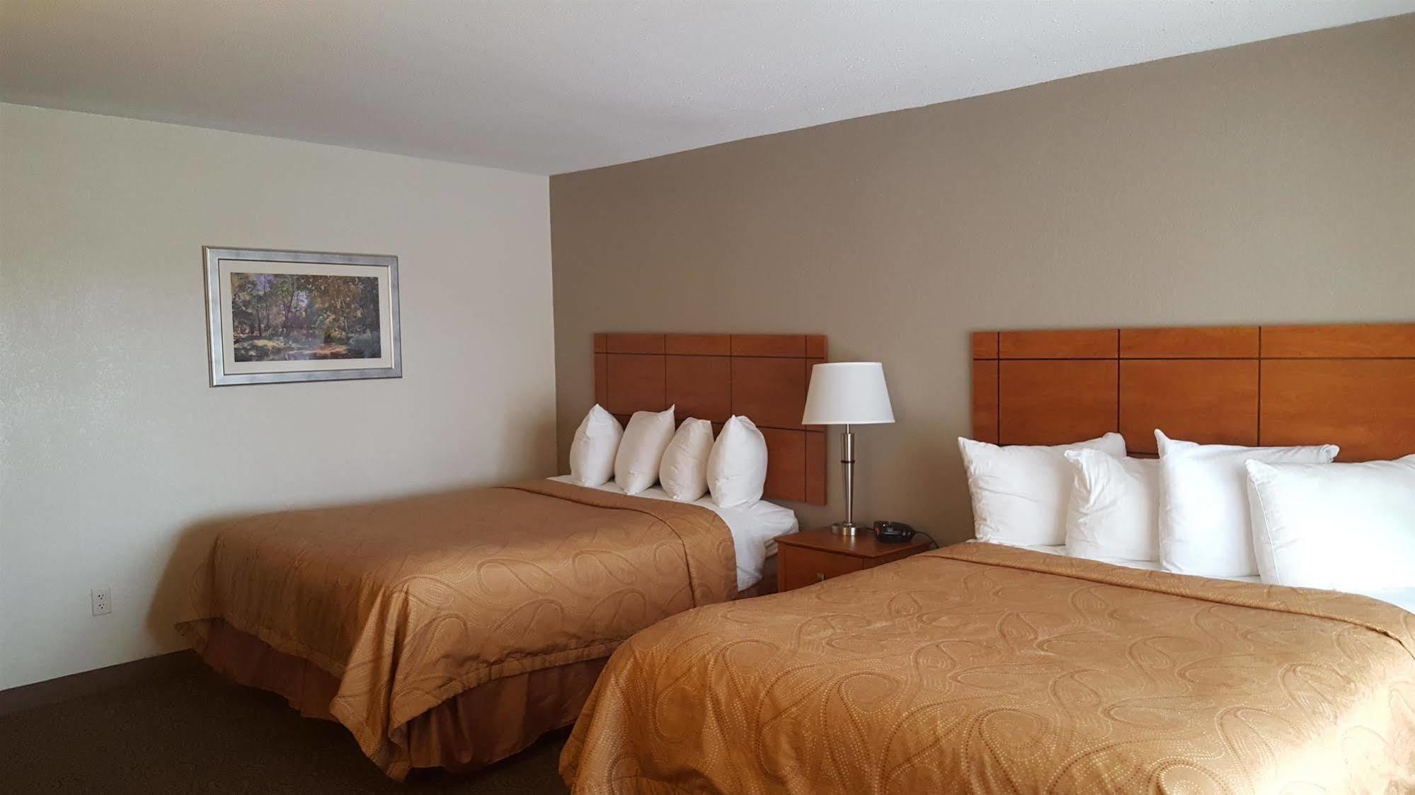 Best Western Thunderbird Motel Куквилл Экстерьер фото